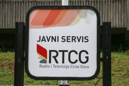 TVCG propustila da na profesionalno kvalitetan način problematizuje javni govor mitropolita Joanikija o četnicima i njihovom komandantu Đurišiću